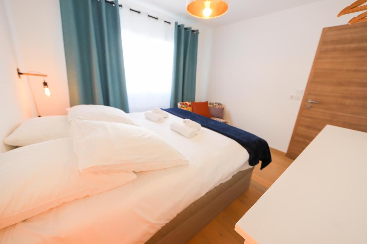 Apartment Le Au Bout De La Rue - Garage Et Balcon A Deux Pas Du Centre Annecy
