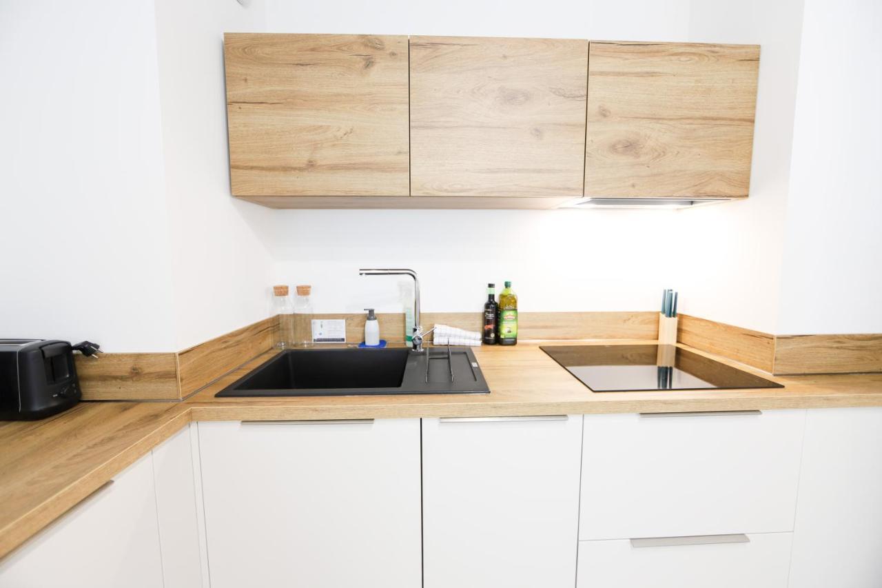 Le Au Bout De La Rue - Garage Et Balcon A Deux Pas Du Centre Apartment Annecy